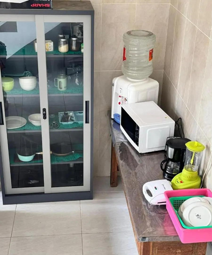Narayuka House Kamar 3 Apartamento Seminyak Quarto em Acomodações Particulares